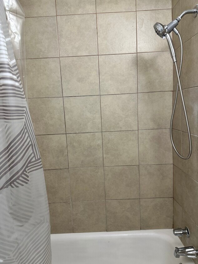 Foto principal - 11946 Rosecrans Ave