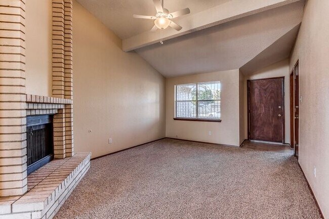 Foto del edificio - Duplex Rental on the Eastside!