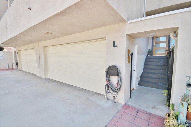 Building Photo - 1141 W Duarte Rd