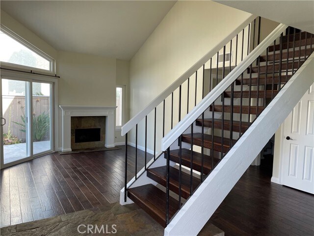 Building Photo - 381 Deerfield Ave