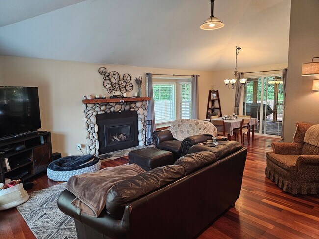 Foto del edificio - Covington rental home - well maintained an...