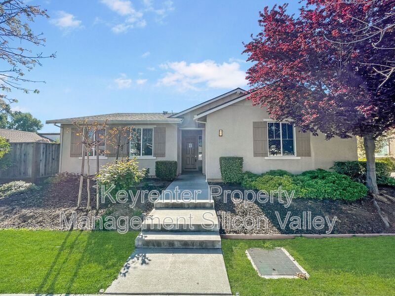 Primary Photo - 5319 Cedar Grove Cir