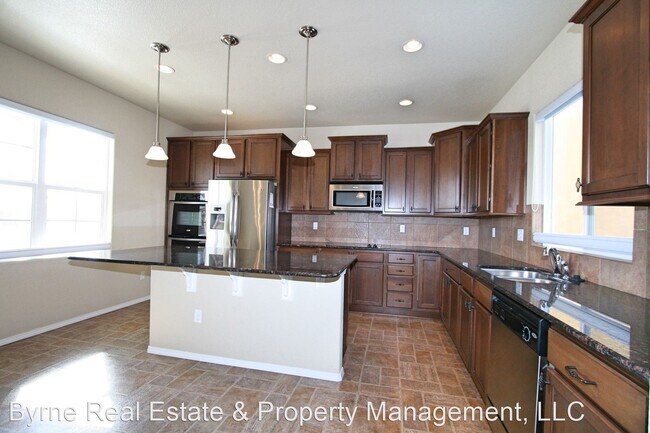 Foto del edificio - 3 br, 2.5 bath House - 246 S. Raven Mine D...