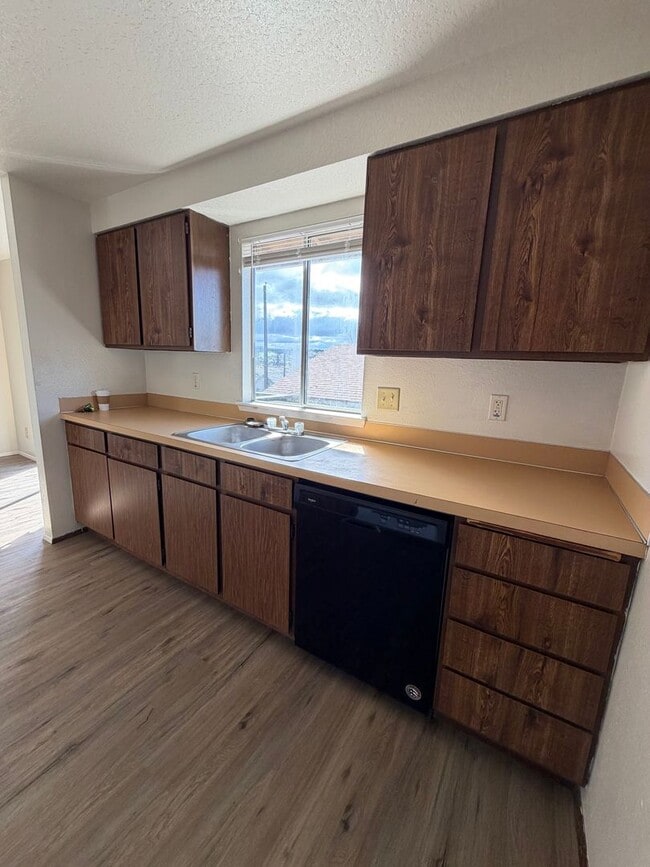 Building Photo - 225 NW 12th St