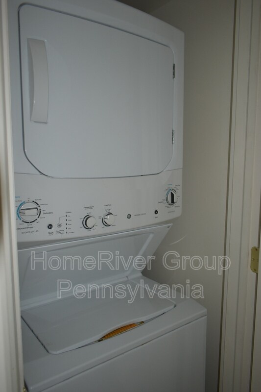 Foto del edificio - 437 W Chestnut St