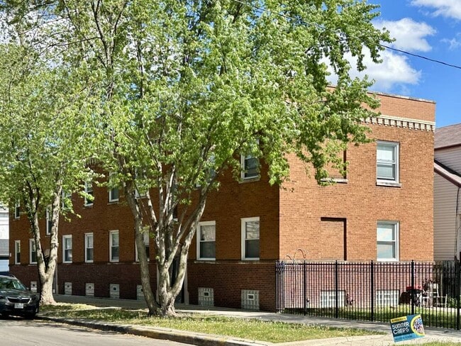 Foto del edificio - 3745 W Grace St