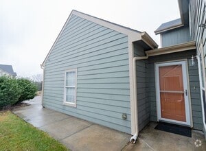 Building Photo - 2122 Brooke Bend
