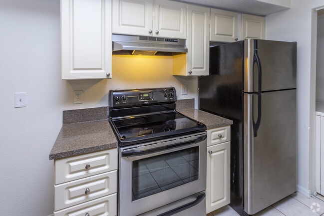 Interior Photo - Oasis Naples Apartments