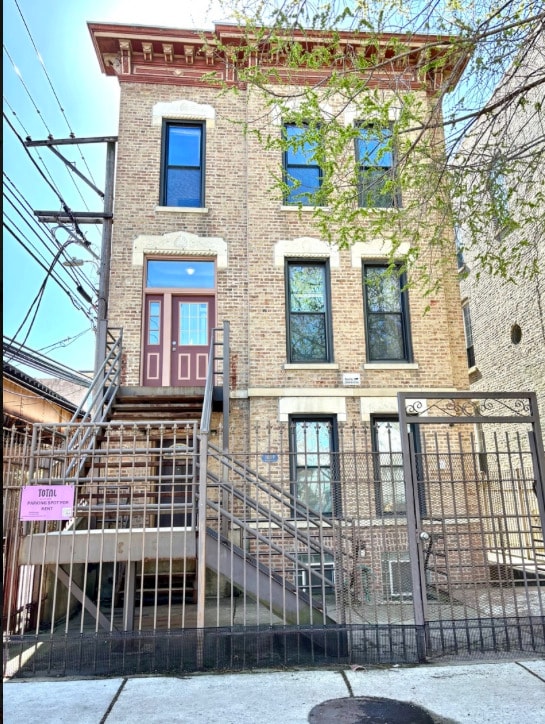 Foto principal - 1819 W Evergreen Ave