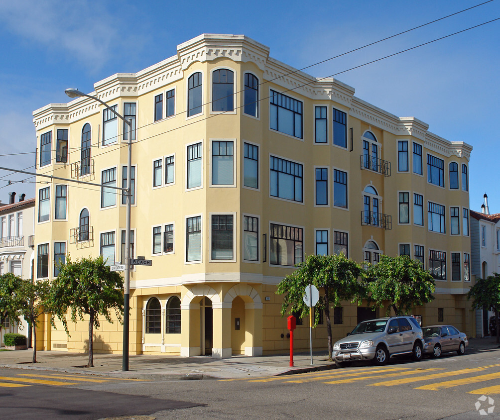 Foto del edificio - 2101 Beach St