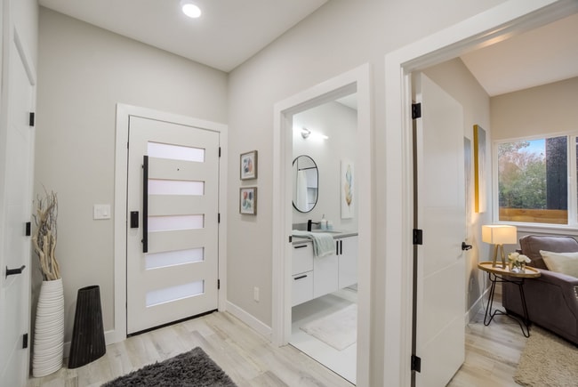 Building Photo - Immaculate NEW CONSTRUCTION Seattle Townhome w/ a Rooftop Deck and Parking Space!