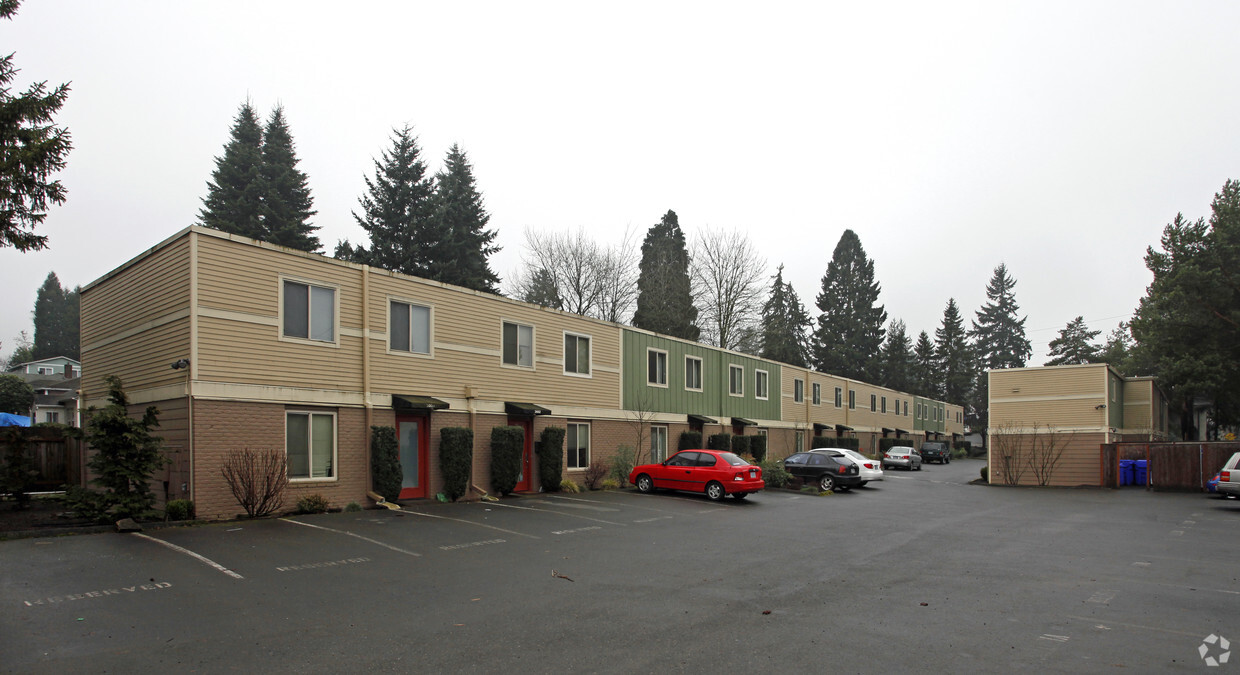 Primary Photo - Multnomah Village Townhomes