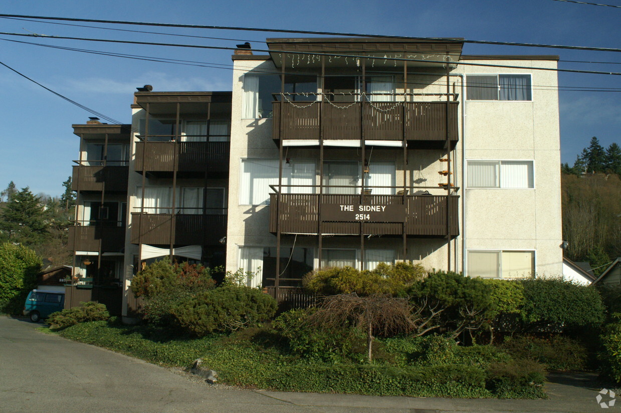 Foto principal - 2514 57th Ave SW