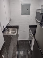 Building Photo - W. 55th St, 7th Ave