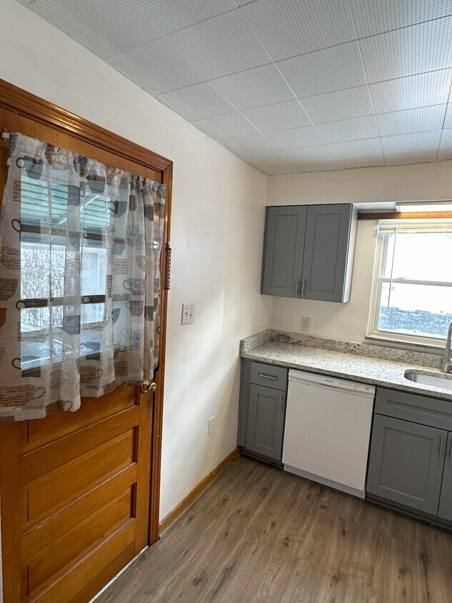 Foto principal - 1138-1138 Springdale Dr