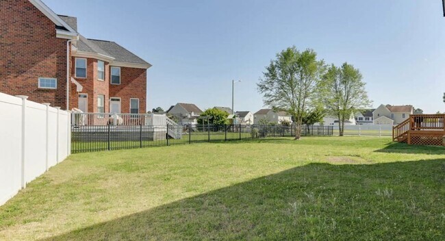 Foto del edificio - 103 Tee Box Ln