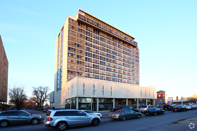 Building Photo - Cameo Towers