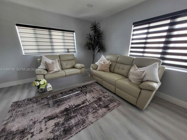 Foto del edificio - 4095 N Andrews Ave