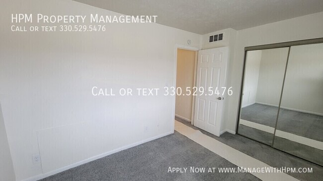 Foto del edificio - Call 330-529-5476 To Schedule A Showing! -...