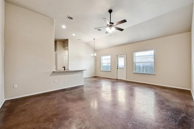 Building Photo - 211 Samuel Dr
