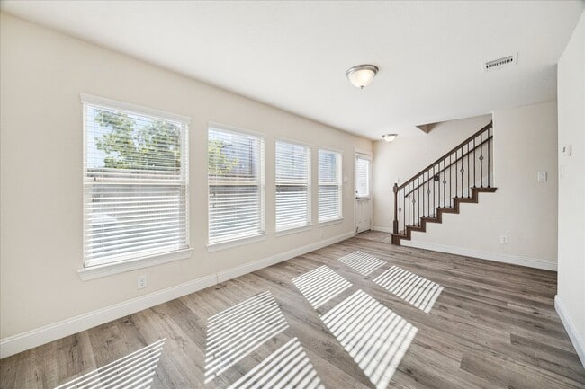 Building Photo - 10709 Madden Oaks Pl