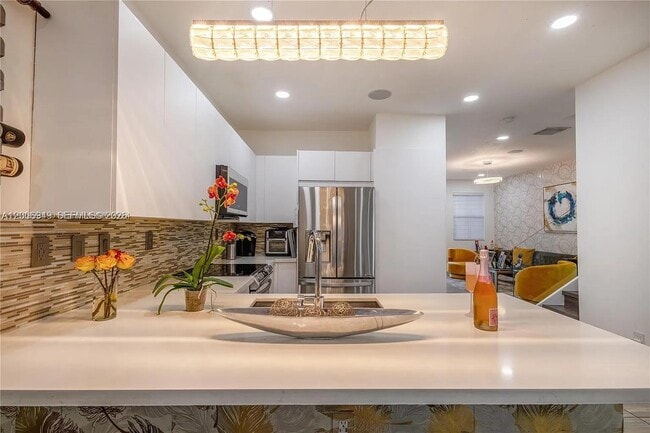 Foto del edificio - 8805 NW 103rd Pl