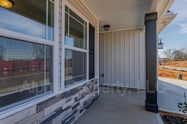 Foto del edificio - 2200 Davenport Ct
