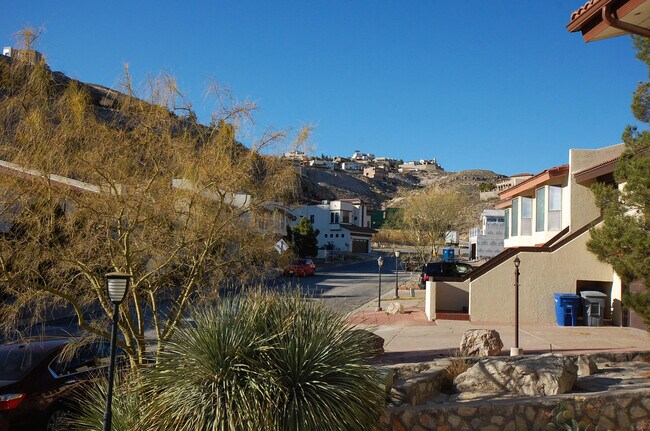 Building Photo - 216 Canyon Terrace Dr