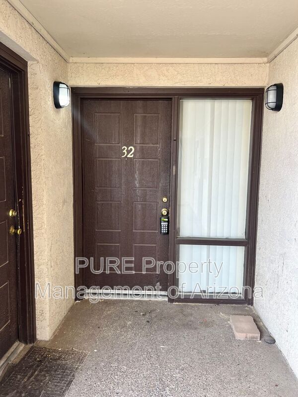 Foto del edificio - 231 E 2nd Ave