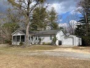 Building Photo - 84 Barnwell Acres Dr