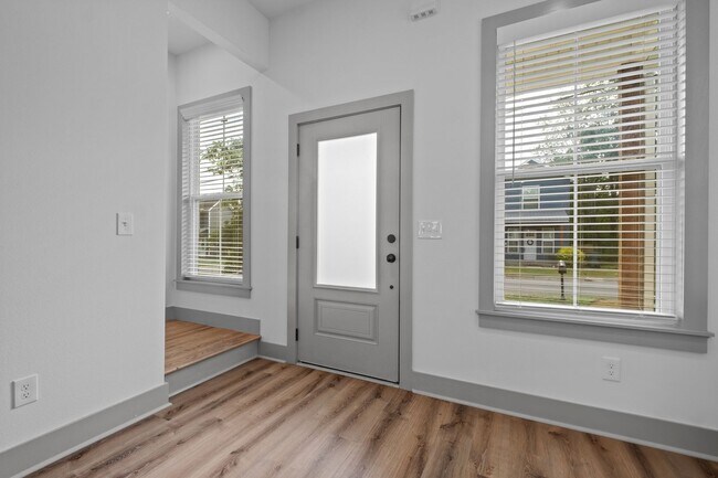 Foto del edificio - Duncan St Duplex