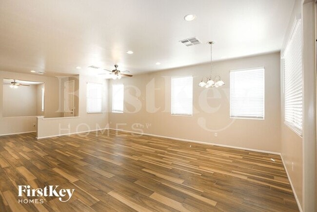 Foto del edificio - 6641 Dome Rock St