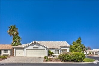 Building Photo - 4765 Calavo St