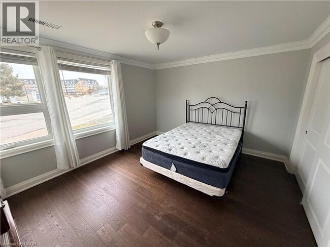 Photo du bâtiment - 21 Gates Ln