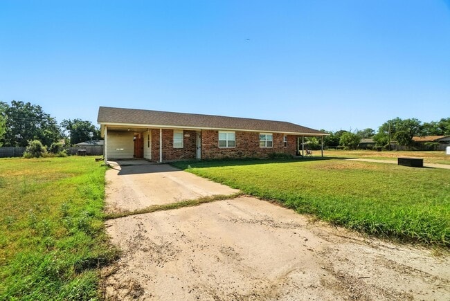 Building Photo - 2319 N Danville Dr