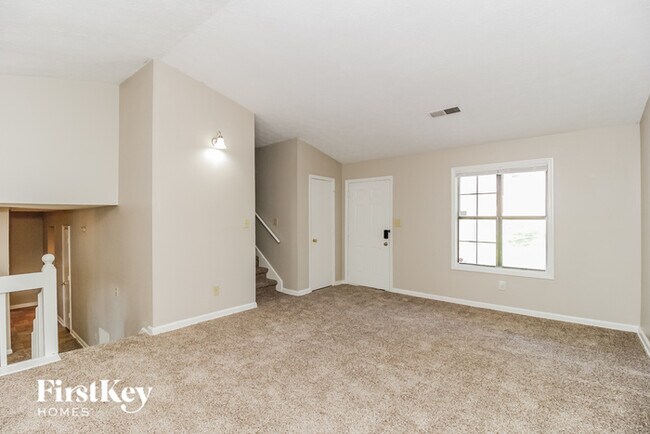 Foto del edificio - 5211 Scarbrough Ln