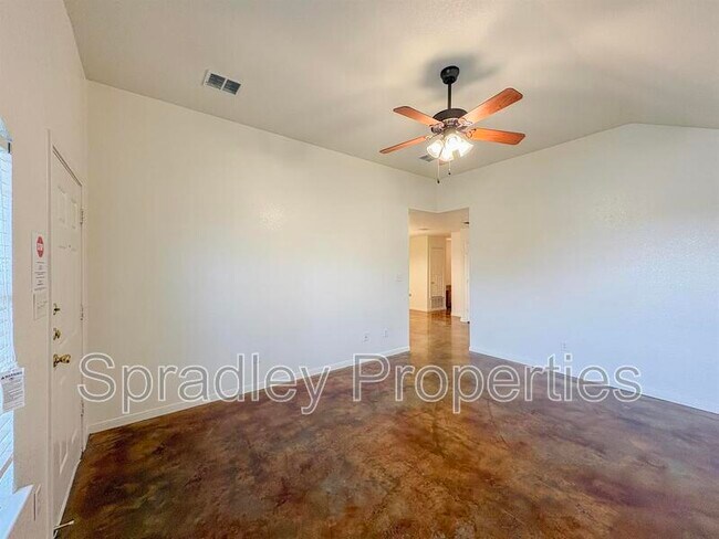 Building Photo - 5702 Luxor Dr
