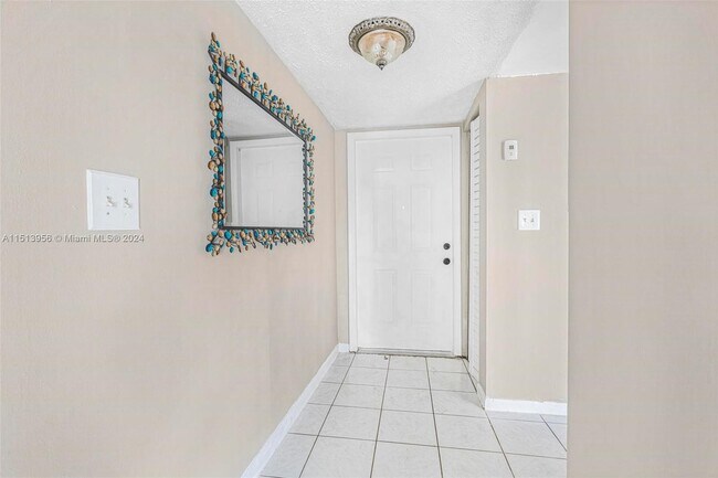Foto del edificio - 9721 SW 138th Ave