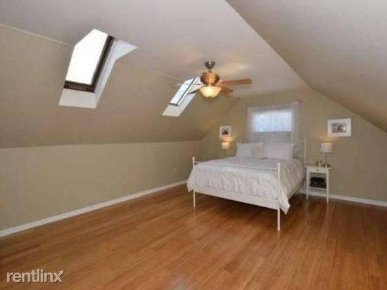 Primary Photo - 3 br, 1 bath House - 5100 N Diversey Blvd