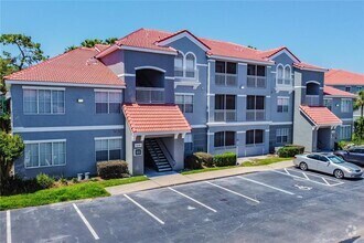 Building Photo - 18001 Richmond Pl Dr