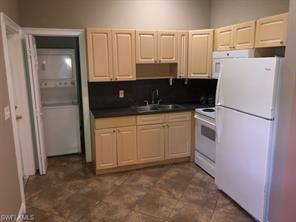 Foto principal - 141 18th Ave NE