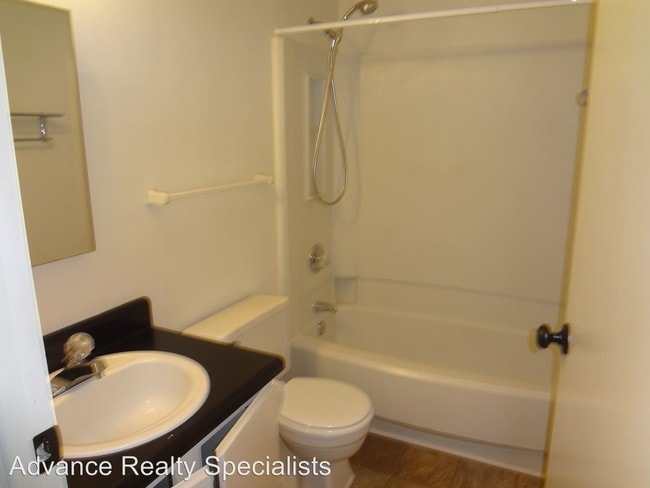 Building Photo - 2 br, 2.5 bath House - 10970 Greenaire Place