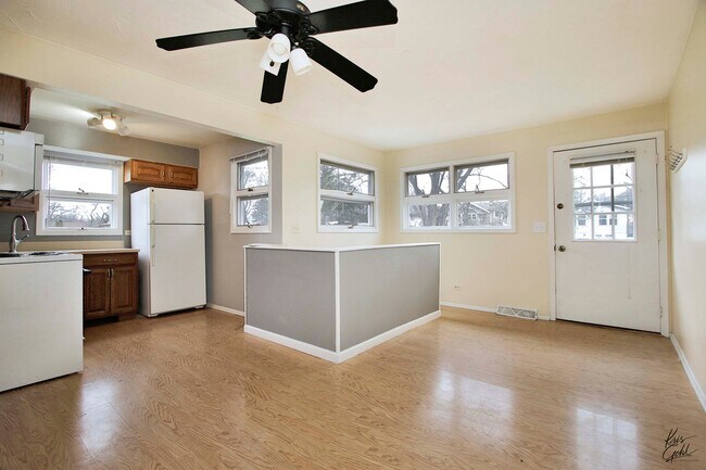 Foto del edificio - 39271 N Lake Ave