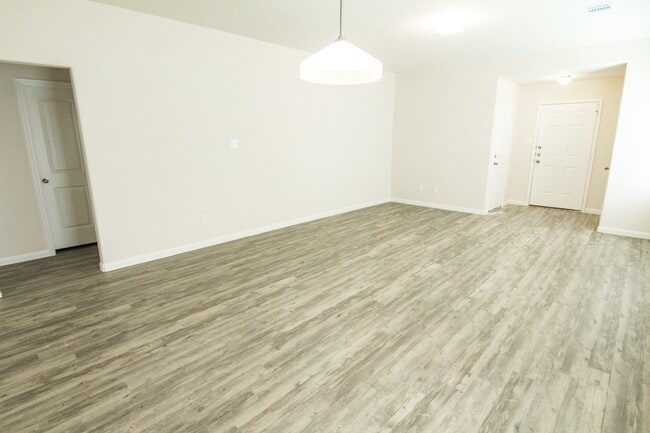 Building Photo - 953 Park Ridge Ct