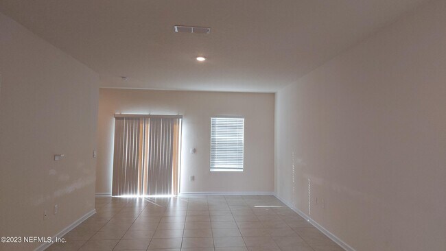 Building Photo - 7662 Legacy Trl