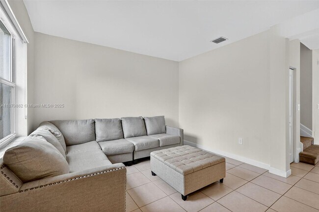 Foto del edificio - 1676 SE 26th Ter
