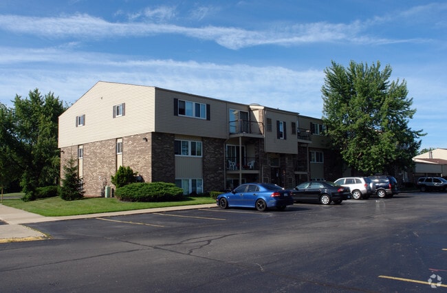 Building Photo - Fern Hill Manor Condominiums