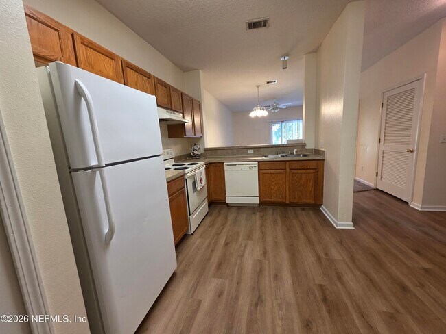 Foto del edificio - 7818 Melvin Rd