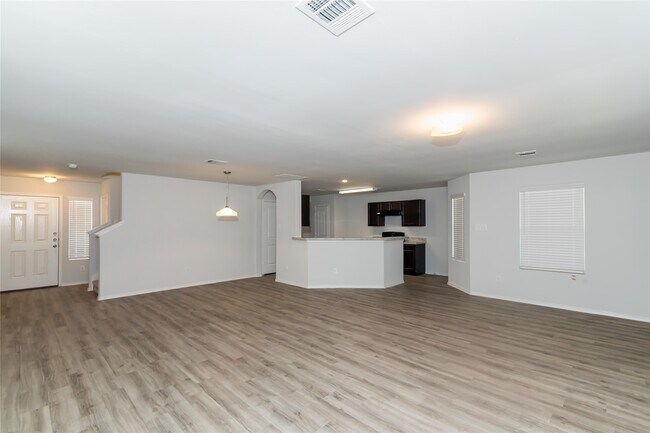 Building Photo - 5610 Cobark Creek Trl