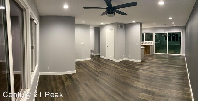 Foto del edificio - 3 br, 2 bath House - 19720 Lusk Ave